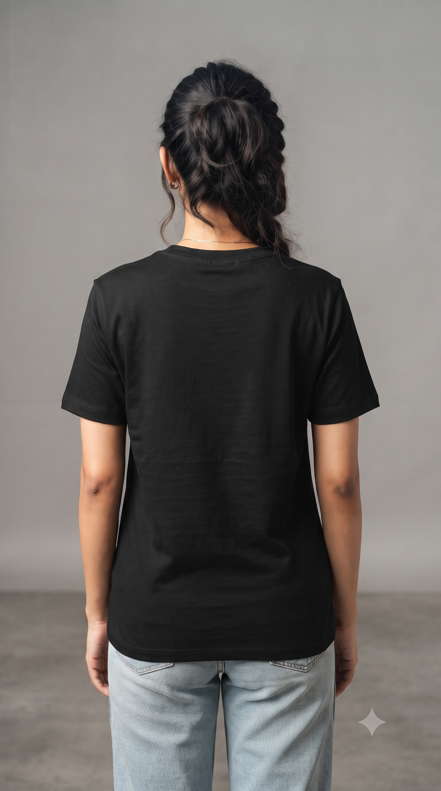Women's	Classic	Plain	Black	T-Shirt