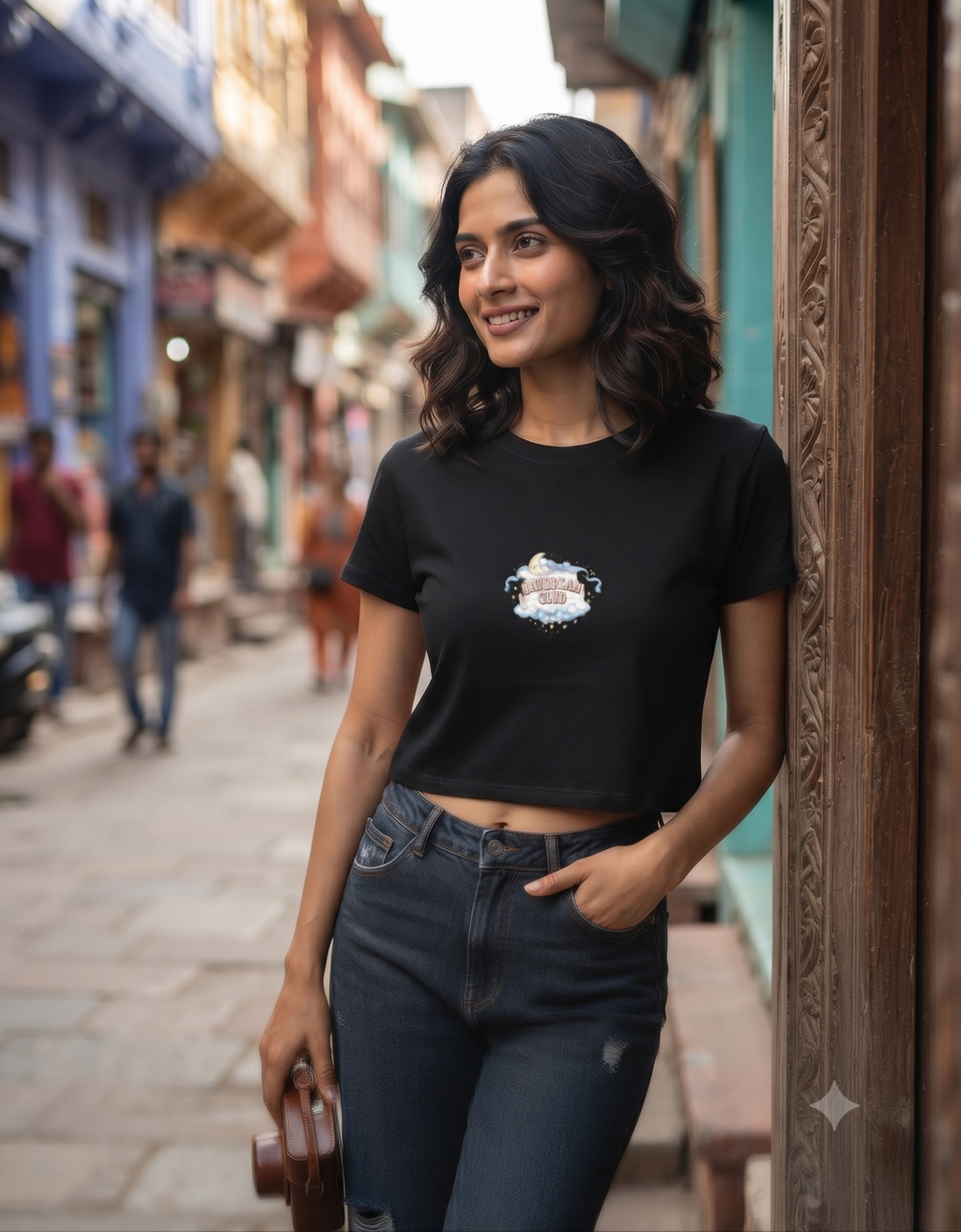 Daydream Club Crop Top – Women's Graphic Tee