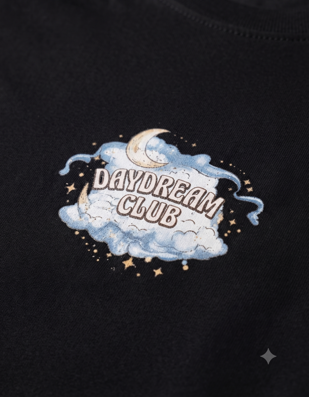 Daydream Club Crop Top – Women's Graphic Tee