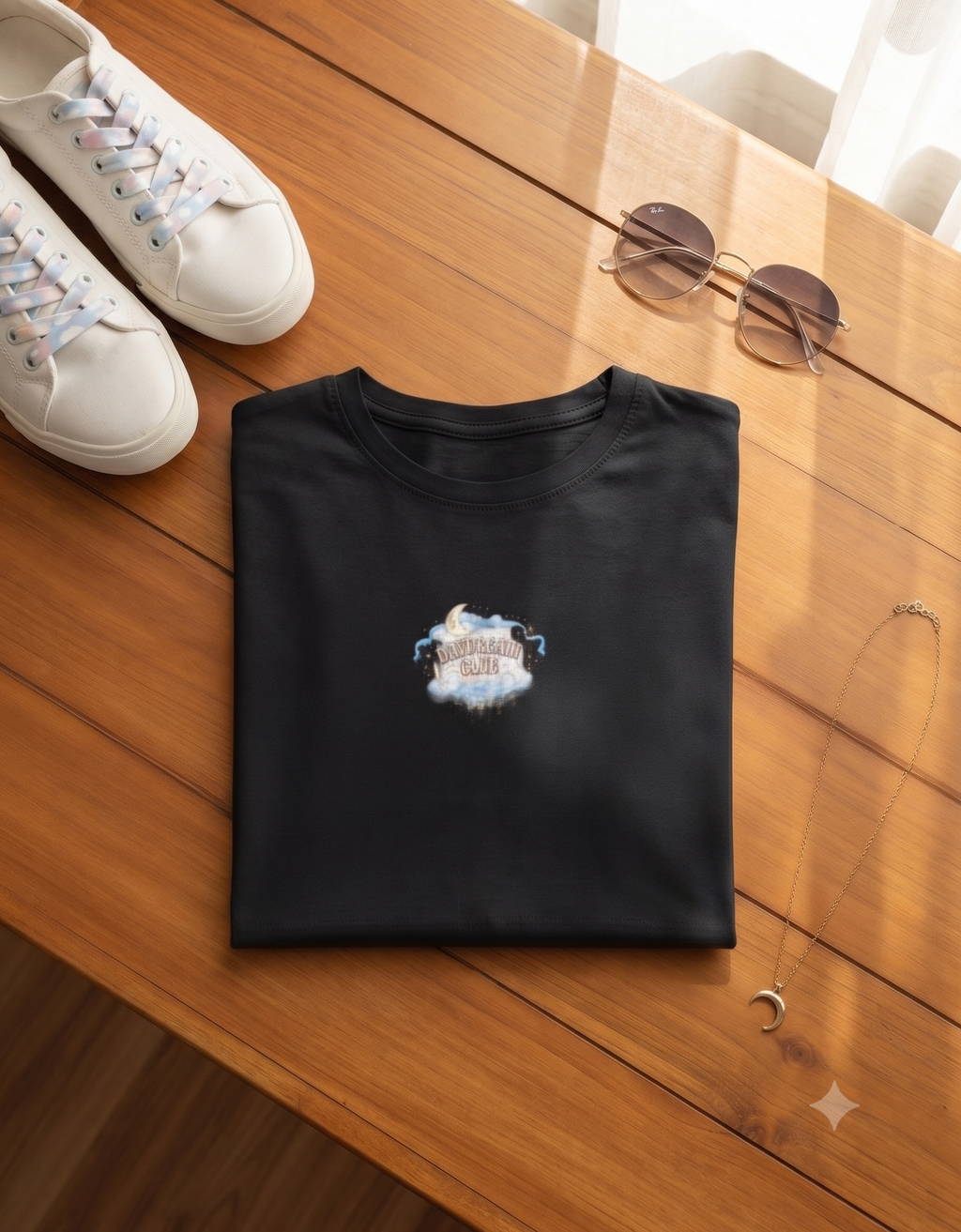 Daydream Club Crop Top – Women's Graphic Tee