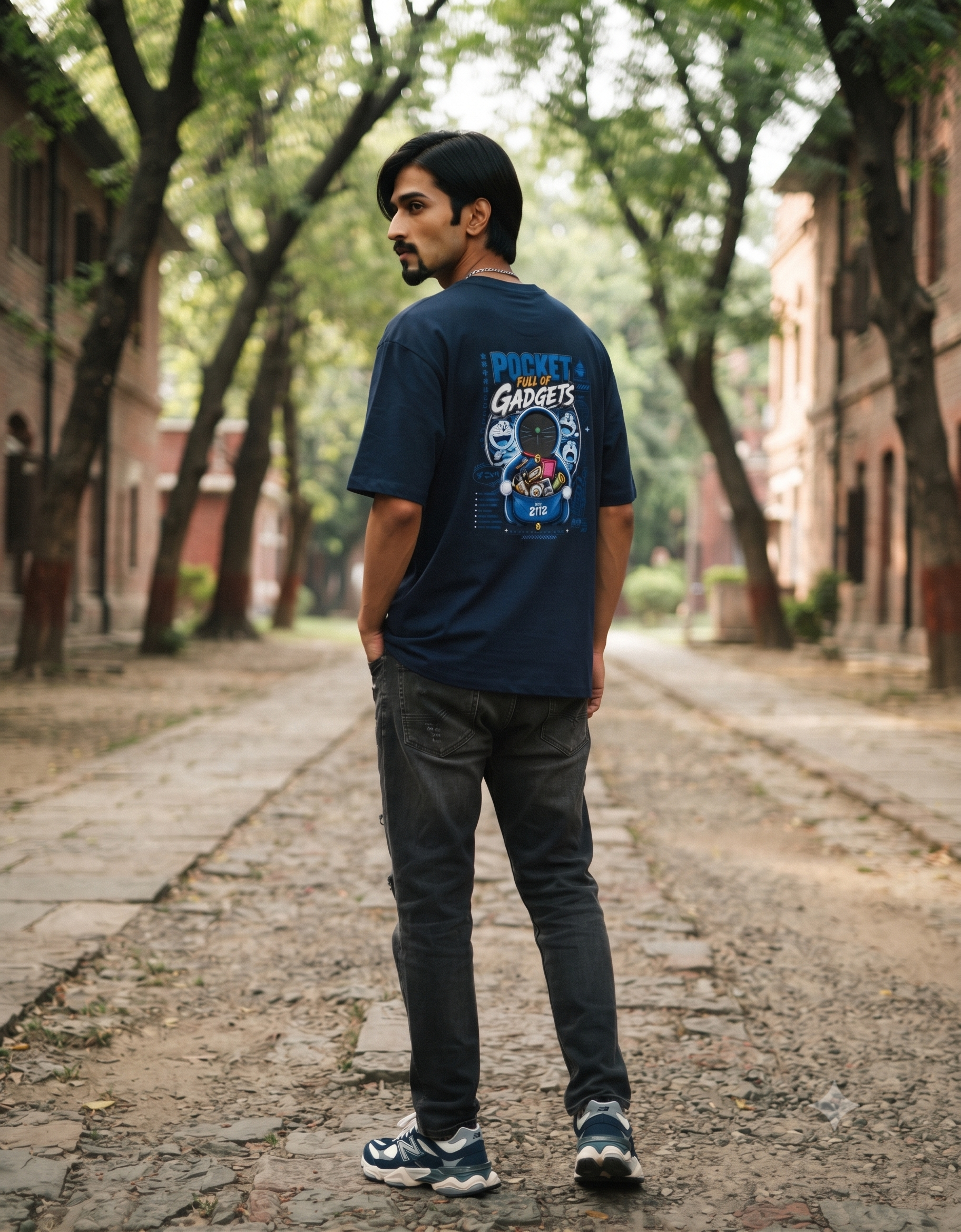 Pocket Full of Gadgets Retro-Future Oversized T-Shirt – Men's Graphic Tee